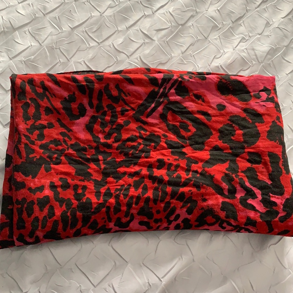 Animal Print Circle Scarf - Picture 3 of 8